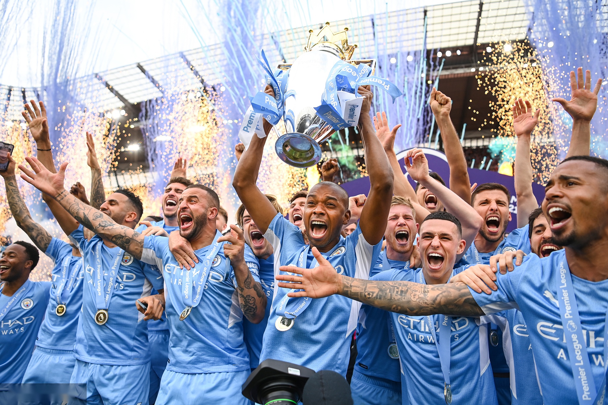 本強勢的對 本強勢的對